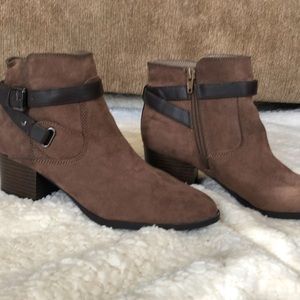 Cute fall booties 💕